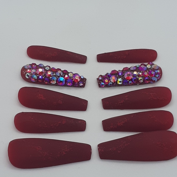 Matte Red Holiday Sparkle Press on Nails - Picture 5 of 7